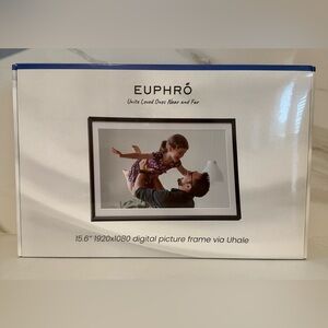 Euphro Digital Picture Frame 15.6"